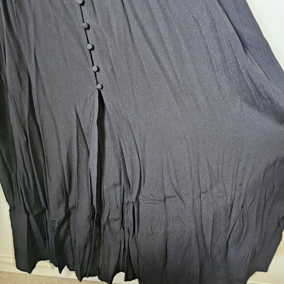 NWT EXPRESS BLACK ROMANTIC MAXI DRESS BUTTON DOWN PLUNGE NECK SIZE M - Picture 10 of 16